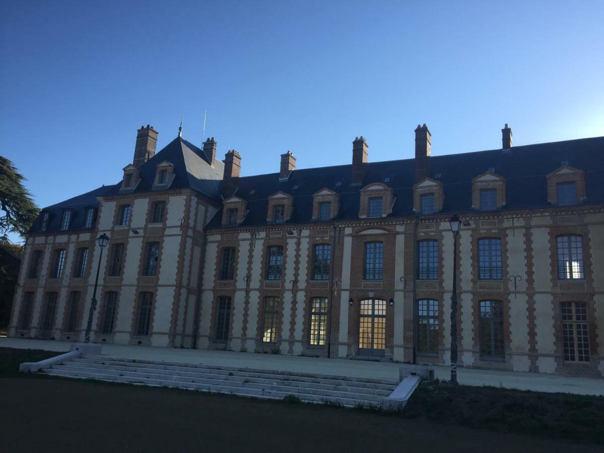 Exceptionnel Chateau Pres De Paris Abondant Bagian luar foto