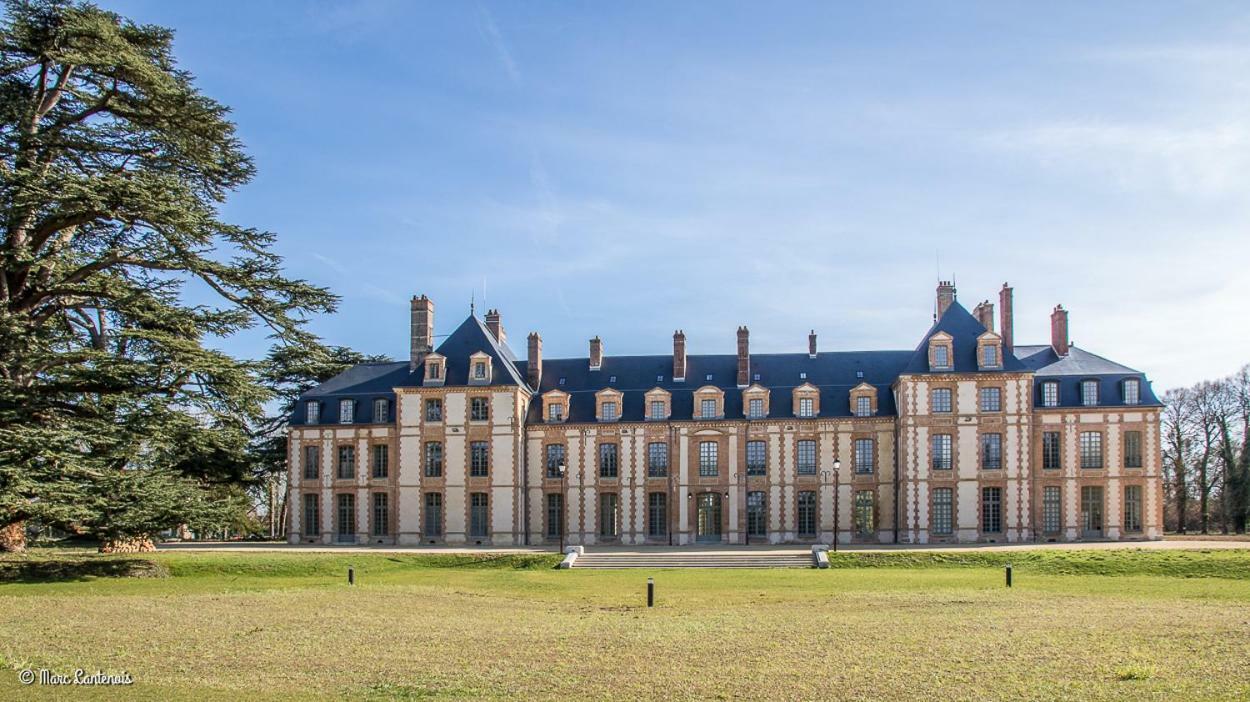 Exceptionnel Chateau Pres De Paris Abondant Bagian luar foto