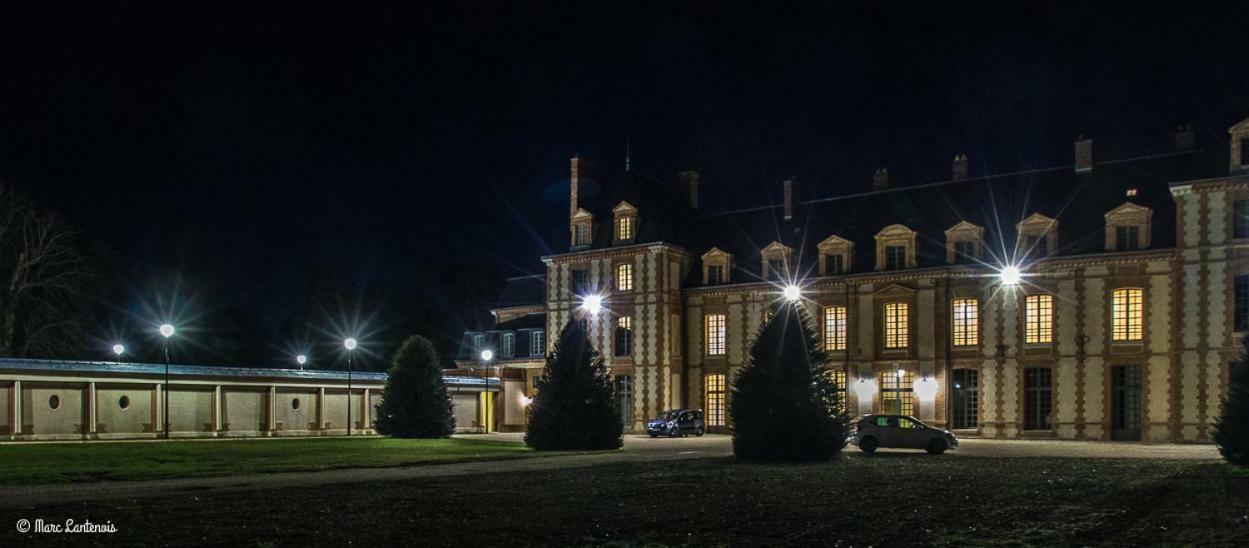 Exceptionnel Chateau Pres De Paris Abondant Bagian luar foto