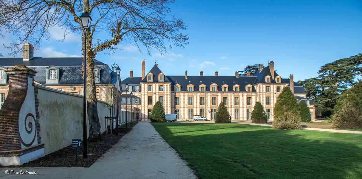 Exceptionnel Chateau Pres De Paris Abondant Bagian luar foto