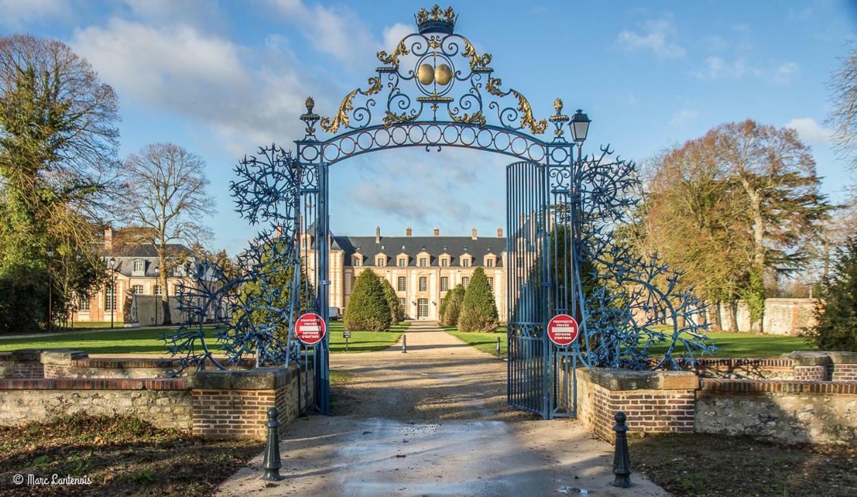 Exceptionnel Chateau Pres De Paris Abondant Bagian luar foto